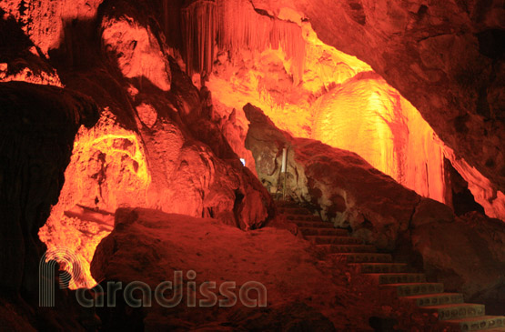 Inside the Nguom Ngao Waterfall