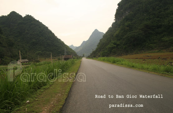 Scenic Road to Ban Gioc Waterfall from Cao Bang City Scenic Road to Ban Gioc Waterfall from Cao Bang City
