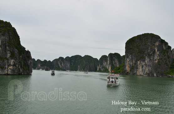 Junk cruise on Halong Bay