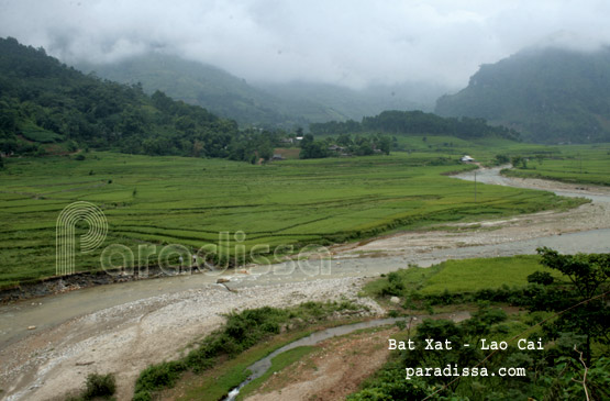 A scenic valley at Bat Xat A scenic valley at Bat Xat