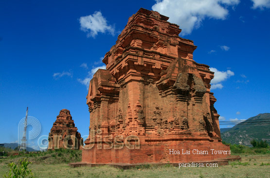 Hoa Lai Cham Towers