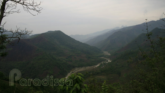 Scenic mountains on the road to Nguyen Binh