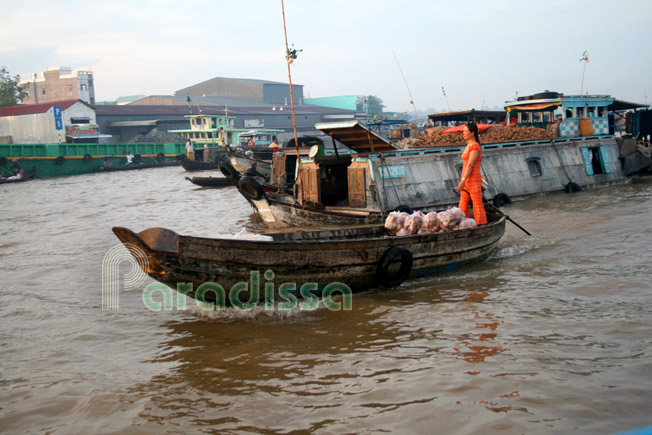 Merchants at the Cai Rang Floating Market in Can Tho