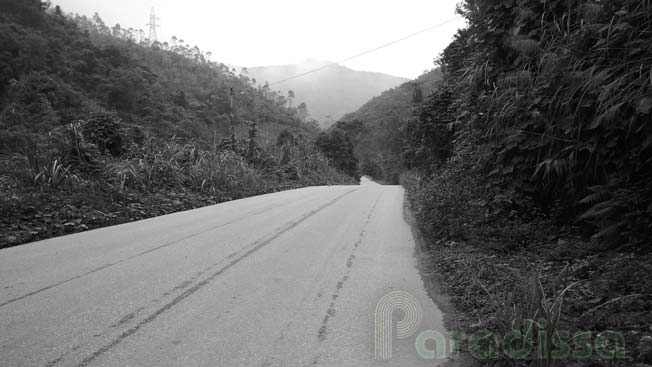 Route 4 Coloniale qui marque des batailles féroces pendant la guerre Franco - Viet Minh