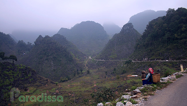 There are several tiny paths amid the rocky world of Dong Van which lead to beautiful surprises