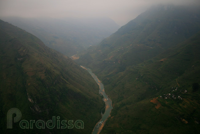 La rivière de Nho Que au col de Ma Pi Leng, Meo Vac, Ha Giang