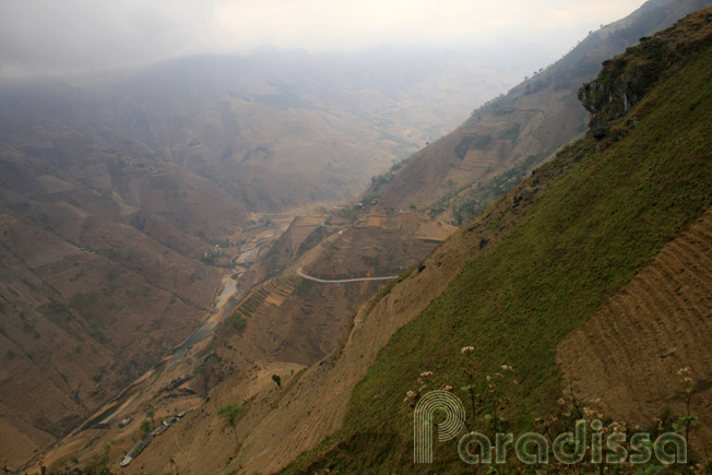 Unbbelievable nature at the Ma Pi Leng Pass