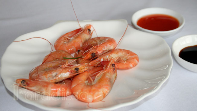 Steamed shrimps
