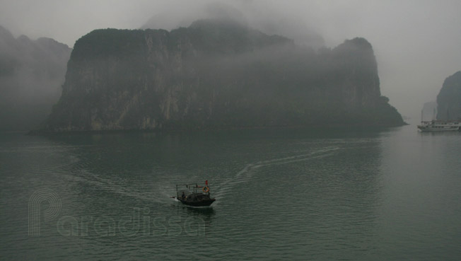 Fishing boat hurrying for the morning catch