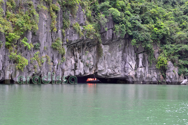 A kayak at the Luon Lagoon on Halong Bay