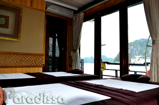 A spacious cabin on a luxury cruise boat on Halong Bay
