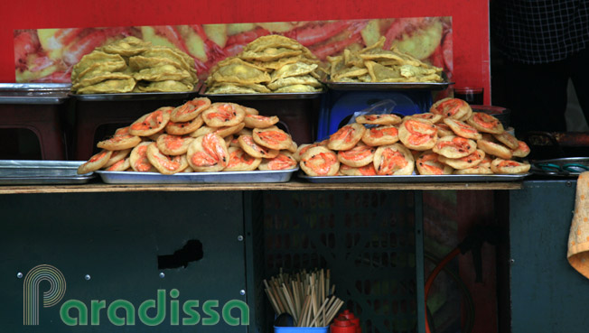 Fried shrimp wrapped in wheat flour