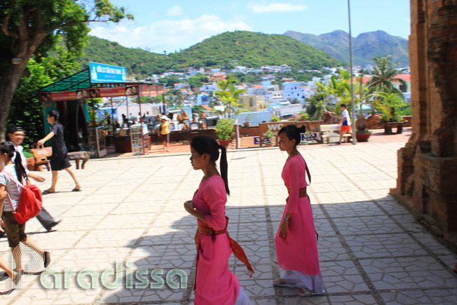 Cham young girls at the Po Nagar Cham Towers, Nha Trang, Khanh Hoa, Vietnam