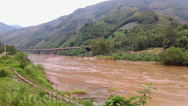 The Red River enters Vietnam at A Mu Sung, Bat Xat, Lao Cai