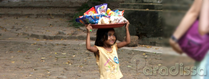 A little vendor near Wat Phnom, Phnom Penh, Cambodia