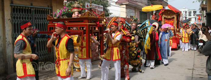 Festival du temple Do, village de Dinh Bang, au Vietnam