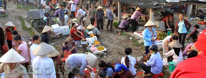 Tam Coc Market, Ninh Binh, Vietnam