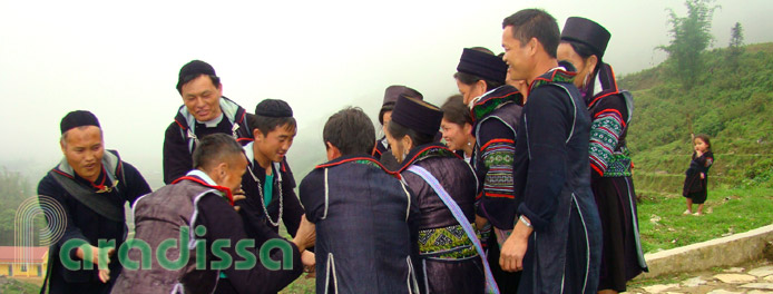 A ceremony for pulling the bride home of the Blak Hmong in Sapa