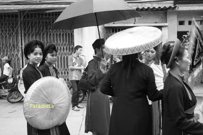 The procession of the Do Temple Festival