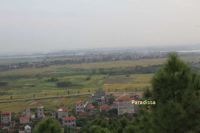 A panoramic view from the top of the Phat Tich Mountain