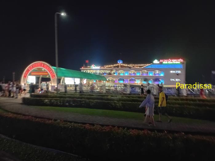 Family holiday in Can Tho Vietnam