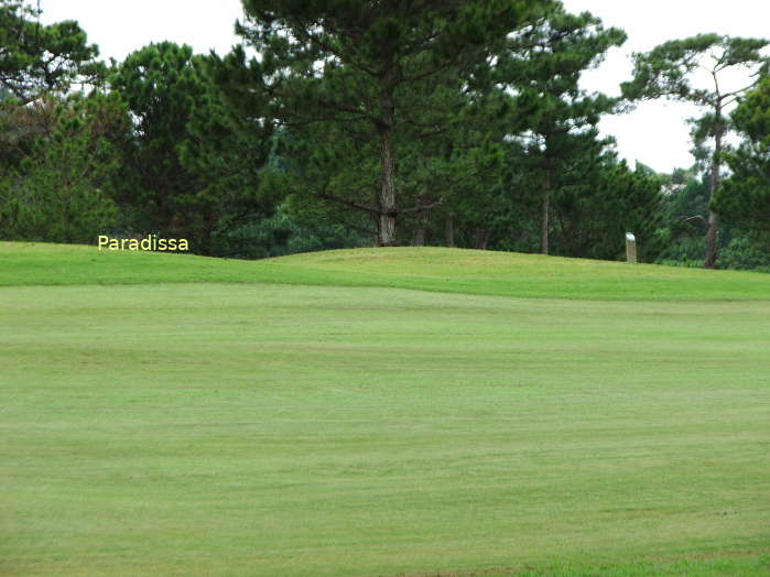 Doi Cu Golf Course was the first golf course in Vietnam from the beginning of the 20th century starting luxury travel in Vietnam