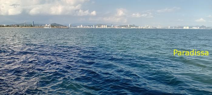 Travel guide to Halong Bay, Vietnam
