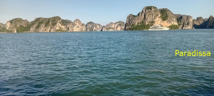 Travel guide to Halong Bay, Vietnam