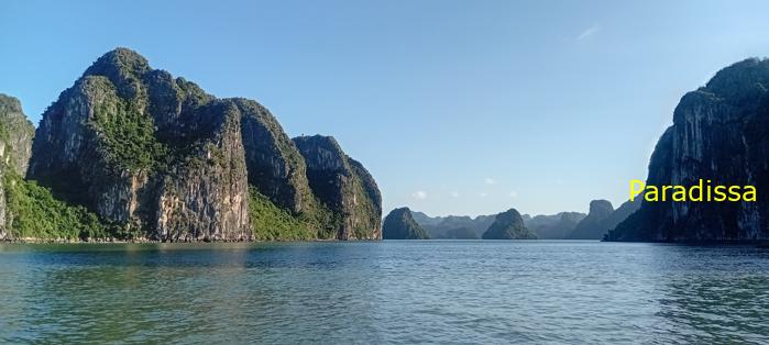 Travel guide to Halong Bay, Vietnam