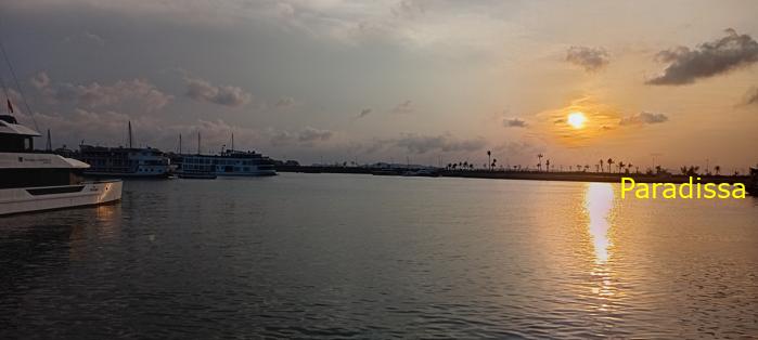 Travel guide to the Tuan Chau Island, Halong Bay, Vietnam Travel guide to the Tuan Chau Island, Halong Bay, Vietnam