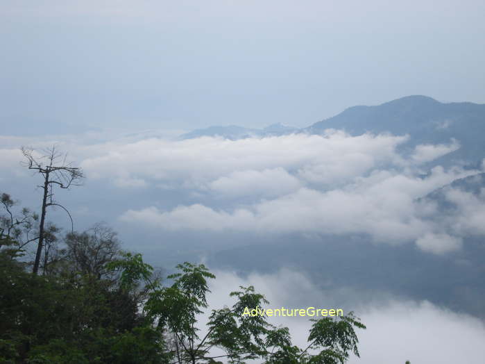 Morning white clouds at the Hang Kia Valley