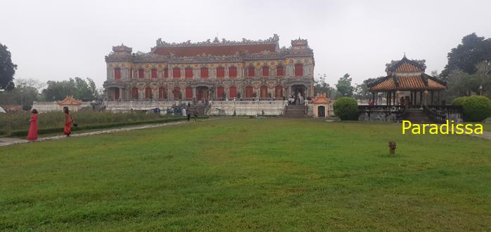 Family Tour to the Imperial Citadel in Hue, Vietnam