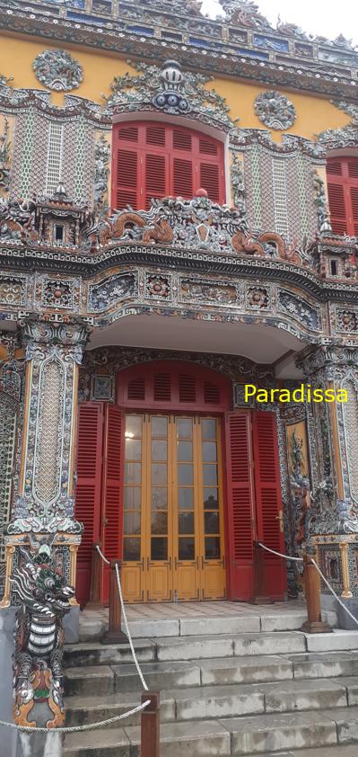 Family Tour to the Imperial Citadel in Hue, Vietnam