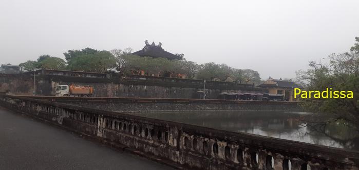 Family Tour to the Imperial Citadel in Hue, Vietnam