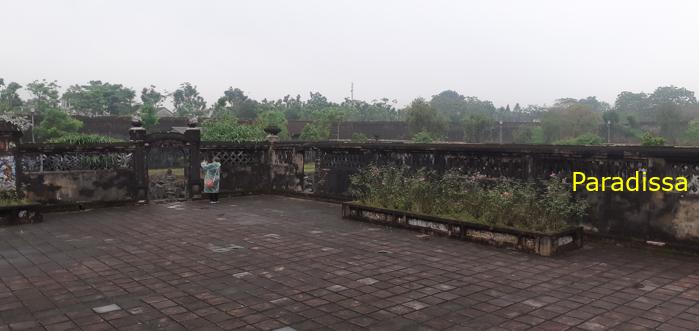 Family Tour to the Imperial Citadel in Hue, Vietnam