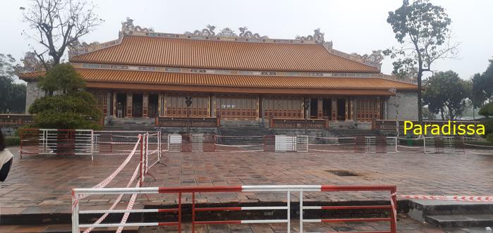 Family Tour to the Imperial Citadel in Hue, Vietnam