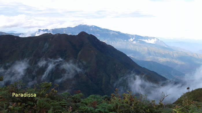 Breathtaking mountains on Day3 of the trekking hiking tour to the Ky quan San Bach Moc Luong Tu Mountain