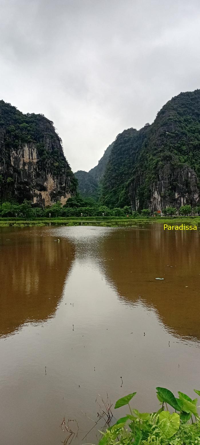 Cycling tour through the heavenly landscape of Ninh Binh, Vietnam