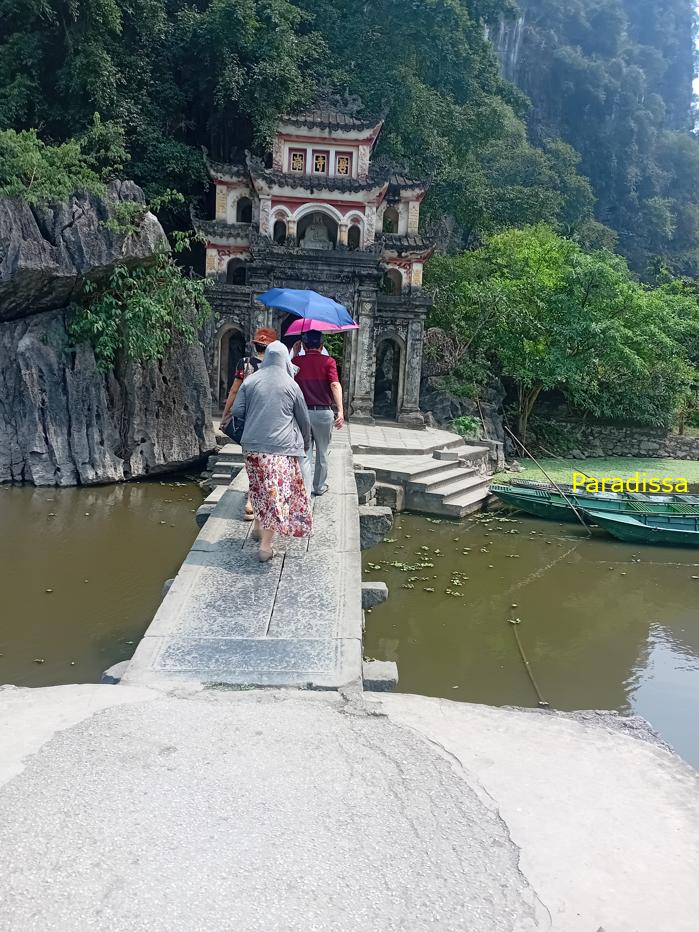 Family holiday in Ninh Binh Vietnam
