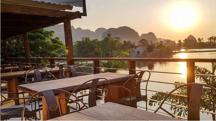 A luxury resort in Ninh Binh with rustic and simple style