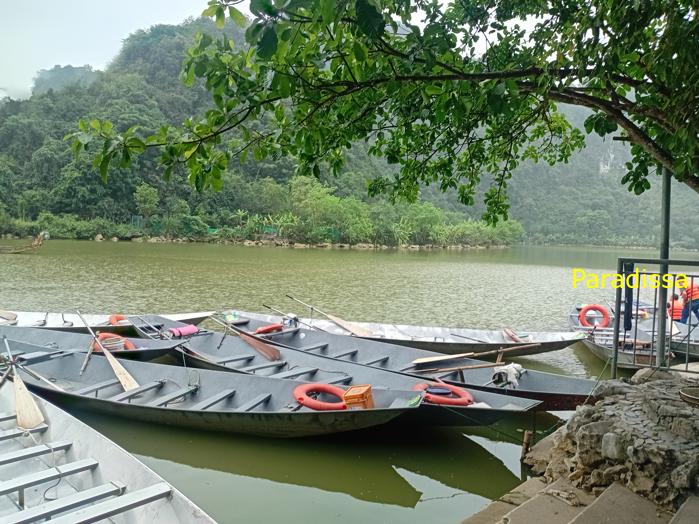Travel guide to the Thung Nham Bird Valley in Ninh Binh, Vietnam Travel guide to the Thung Nham Bird Valley in Ninh Binh, Vietnam