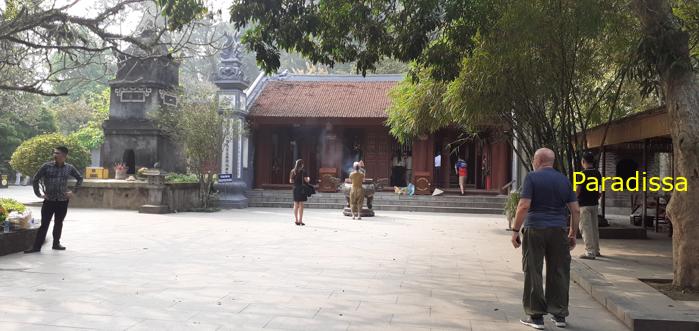 Travel guide to Hung Kings' Temple, Vietnam Travel guide to Hung Kings' Temple, Vietnam