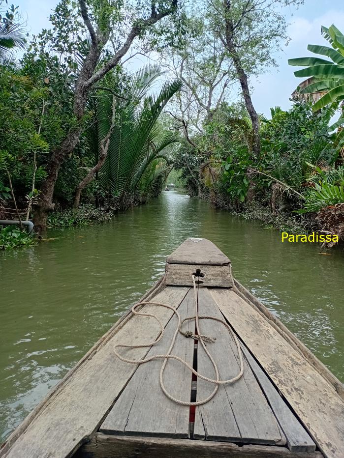 Boat trip through islands at Cai Be Tien Giang