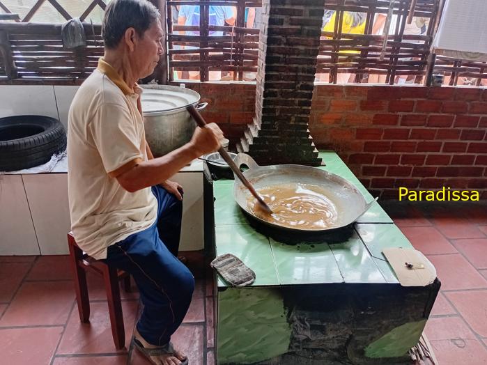 Family vacation in Vinh Long in the Mekong Delta in southern Vietnam Family vacation in Vinh Long in the Mekong Delta in southern Vietnam